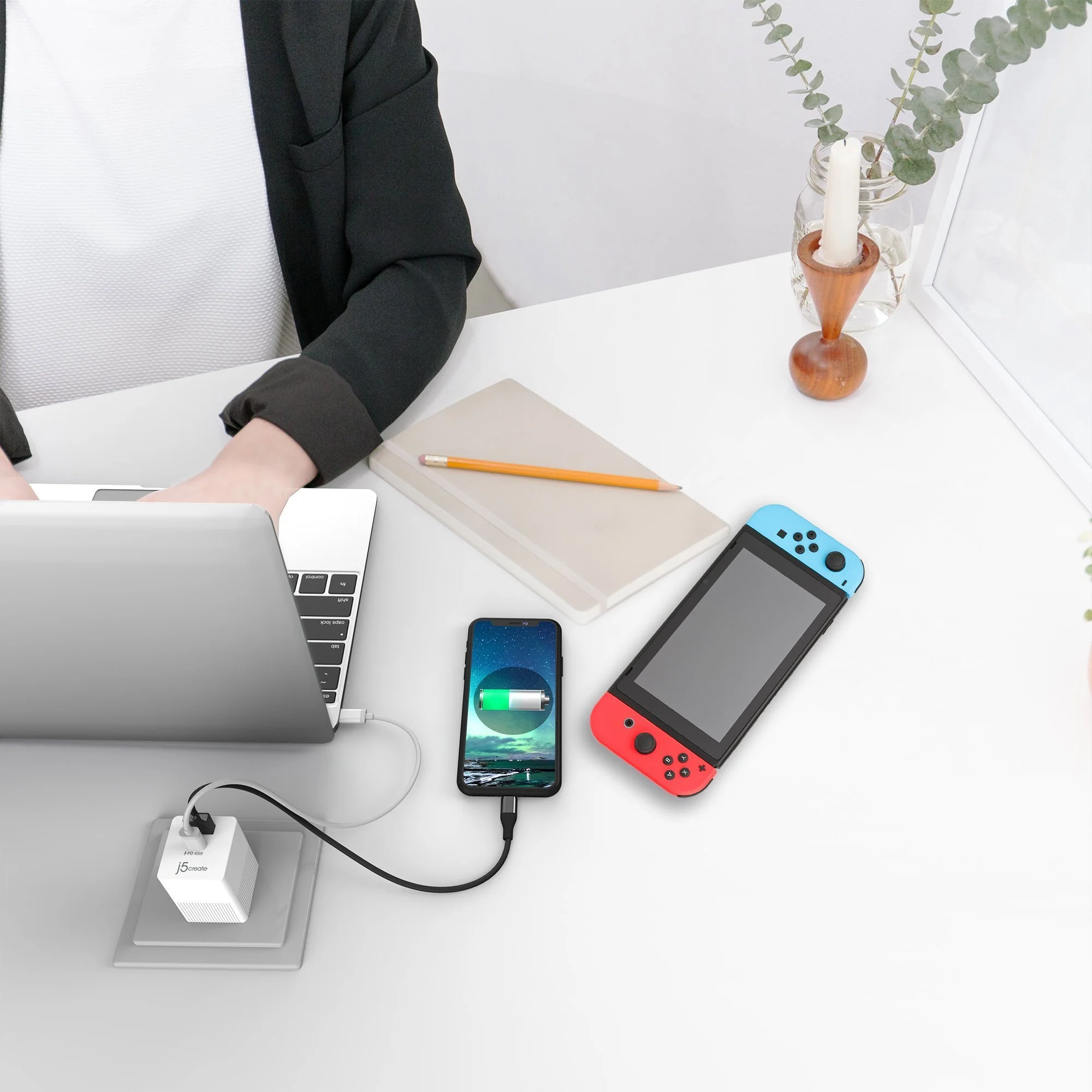 JUP2445 45W PD USB-C™ Mini Charger - Image 8