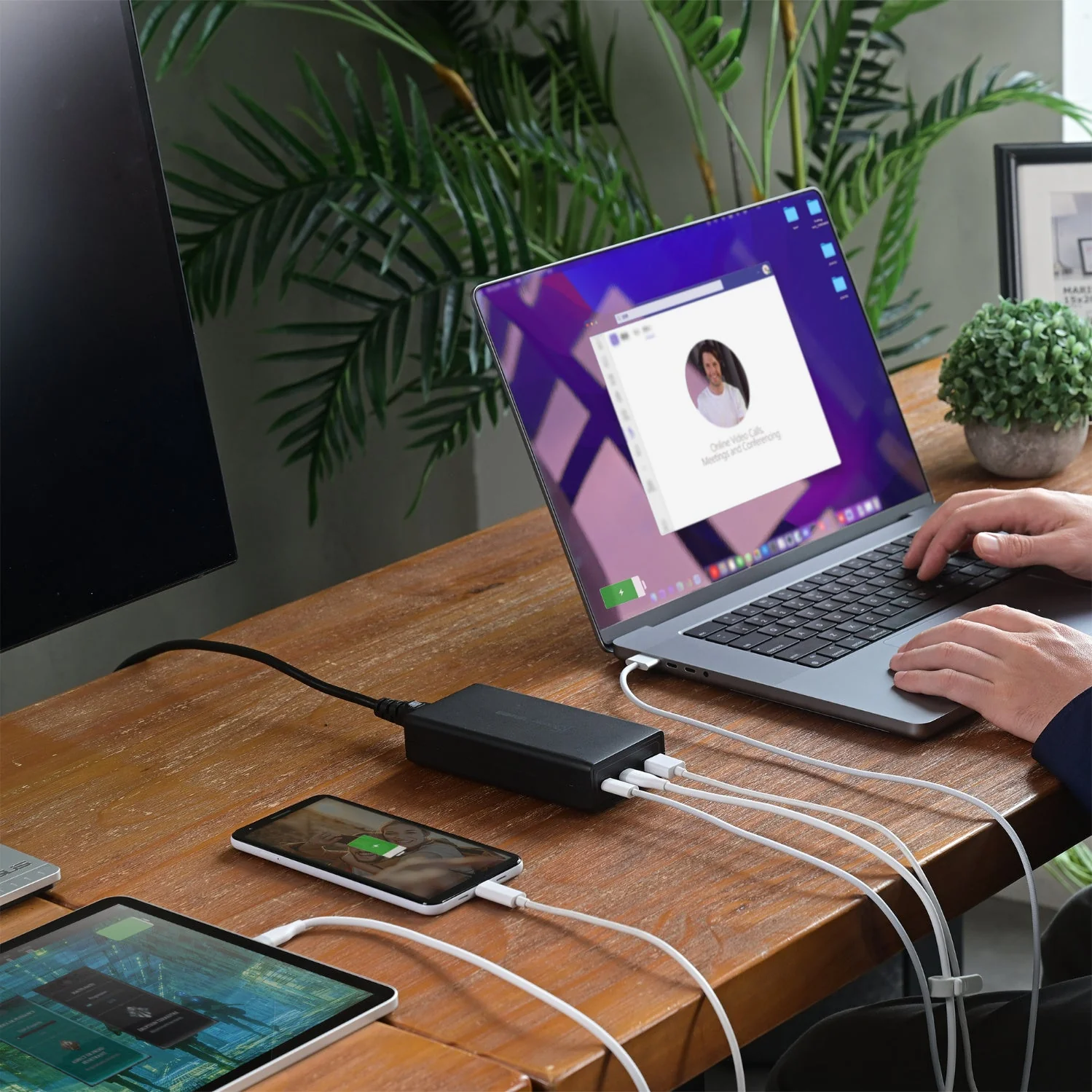 JUP37185 185W GaN PD 3.1 USB-C® 3-Port Charger - Image 7